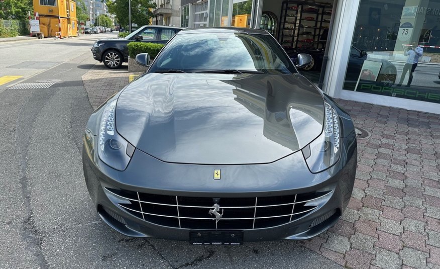 Ferrari FF