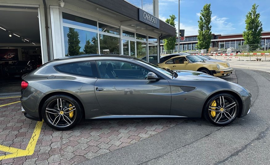 Ferrari FF