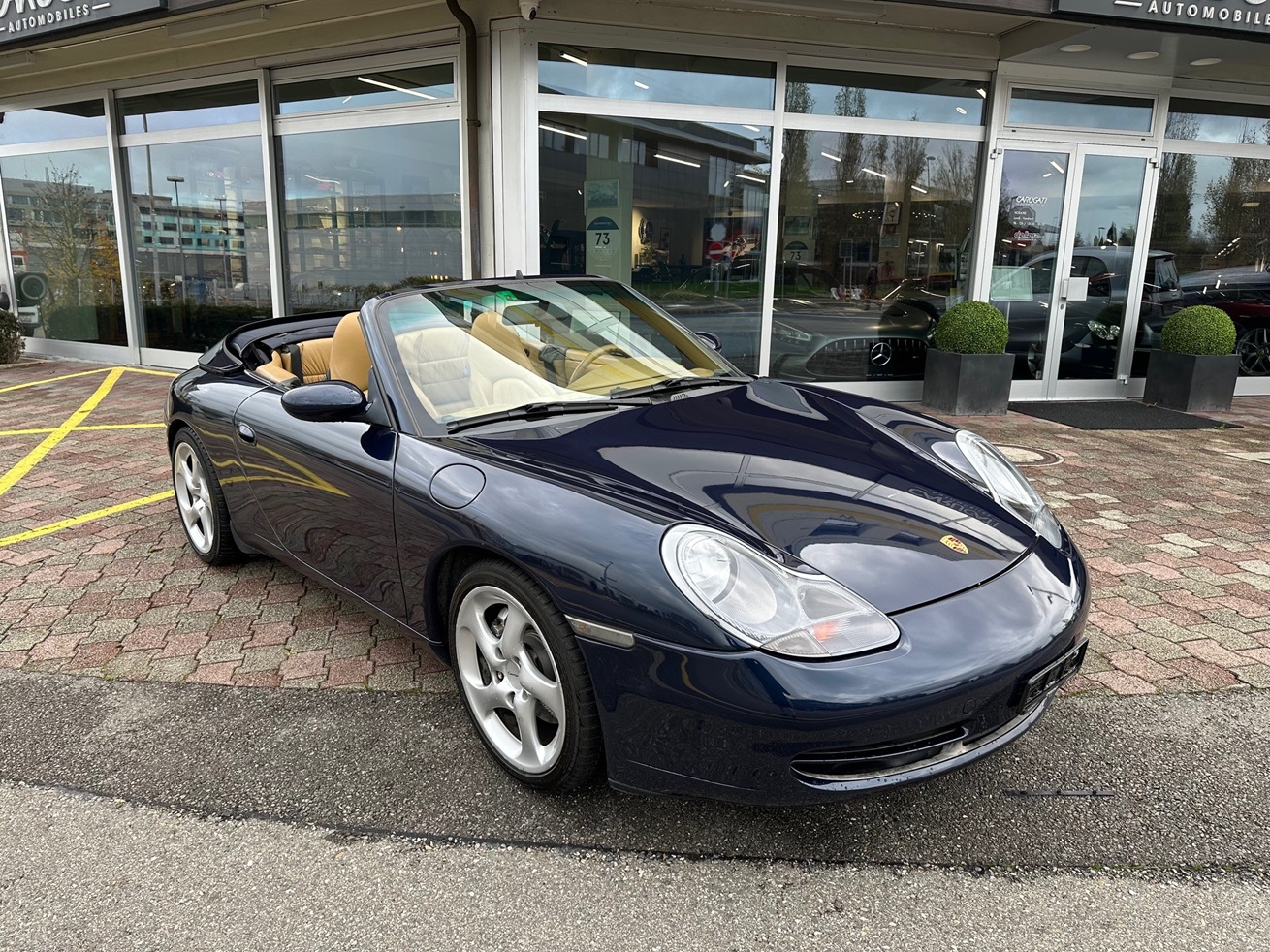 Porsche 996 Carrera 4 Cabriolet